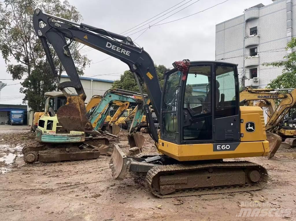 John Deere E60 Mini excavators < 7t (Mini diggers)