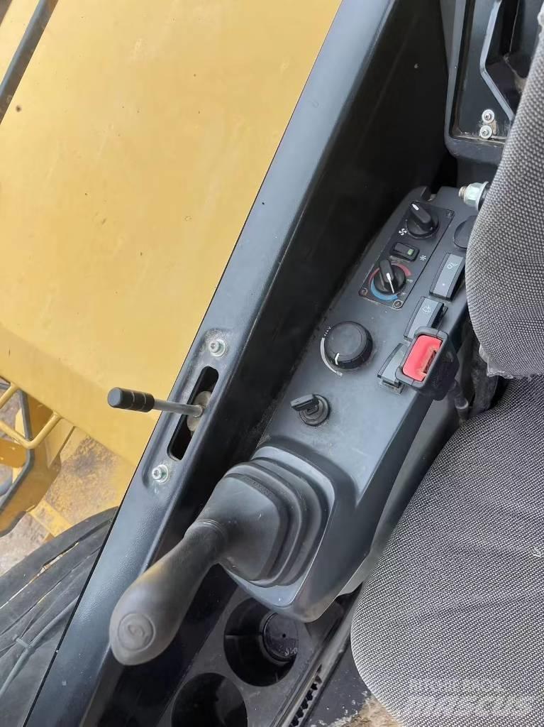 John Deere E60 Mini excavators < 7t (Mini diggers)