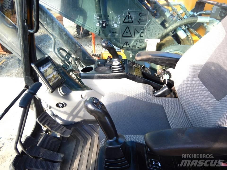 Volvo EC 300 E Crawler excavators