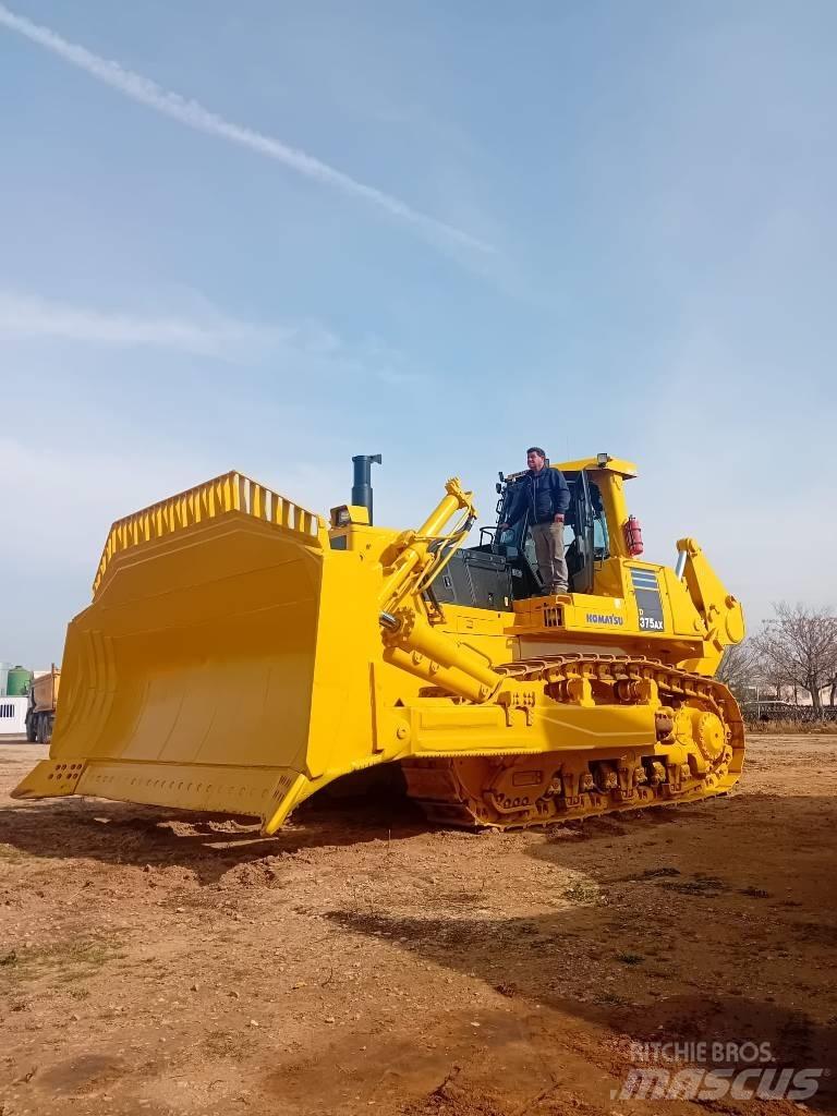 Komatsu D375AX Crawler dozers