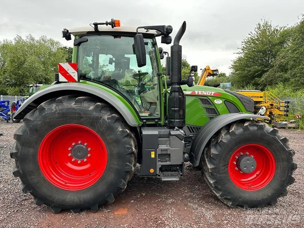 Fendt 724 Profi Plus Tractors