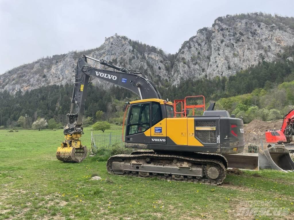 Volvo EC 220 E Crawler excavators