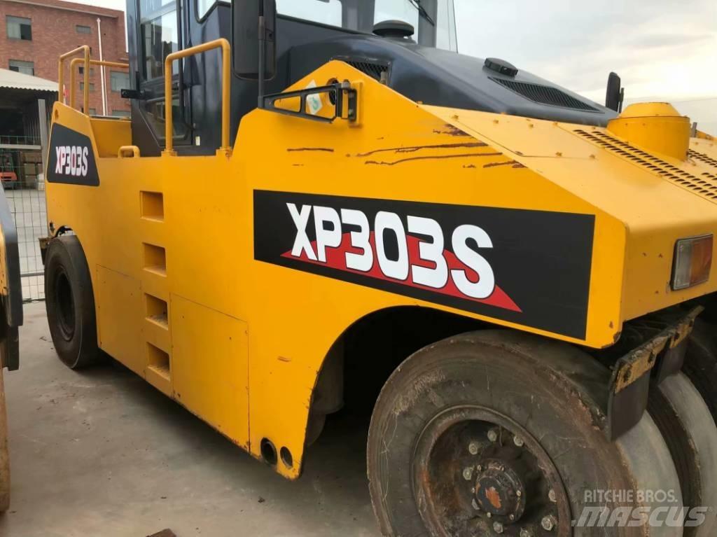 XCMG XP303 Pneumatic tired rollers