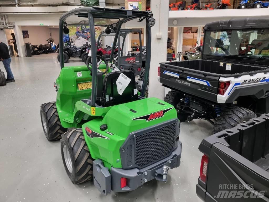 Avant 528 Skid steer loaders