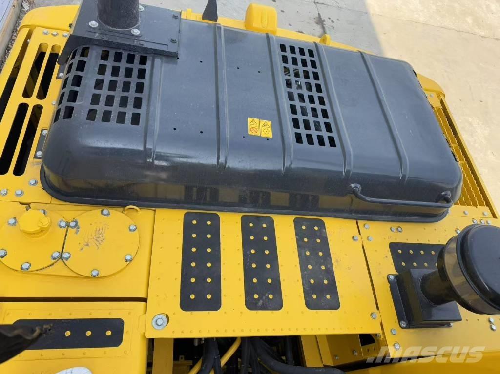 Komatsu PC 200-8N1 Crawler excavators