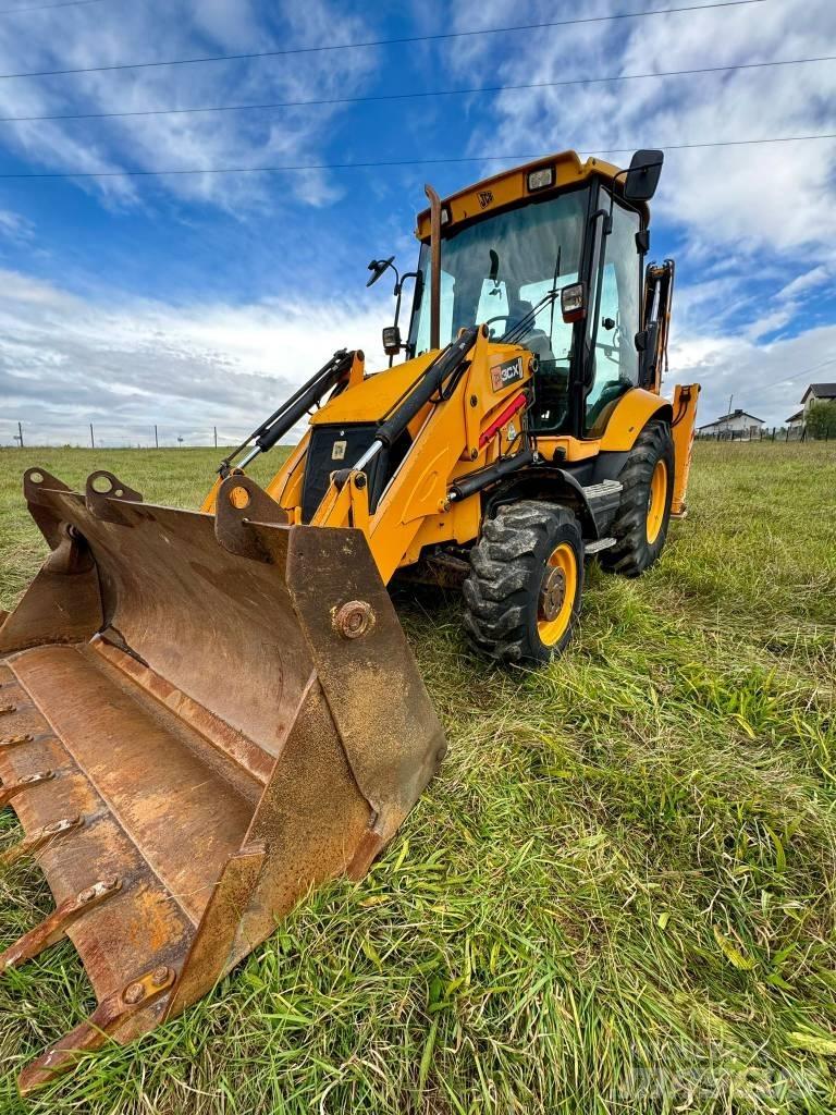 JCB 3CX Backhoe