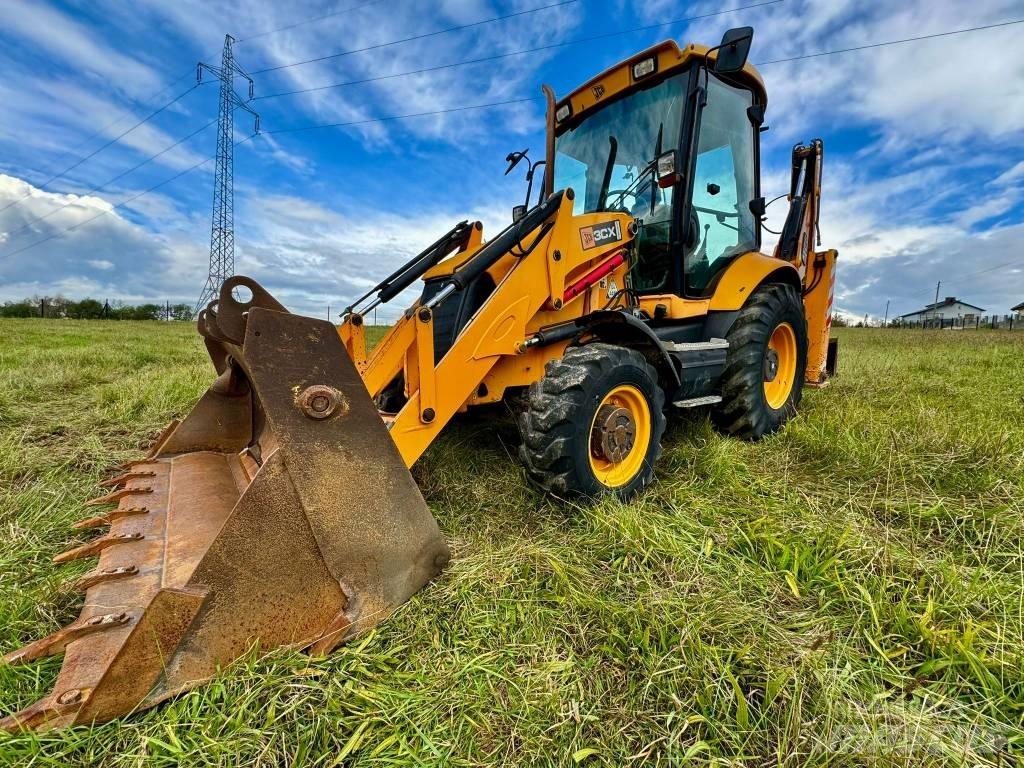 JCB 3CX Backhoe