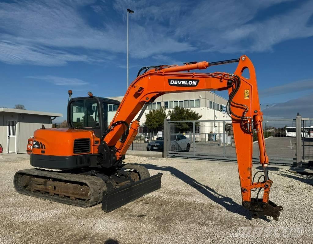 Doosan DX 85 R-3 Mini excavators  7t - 12t