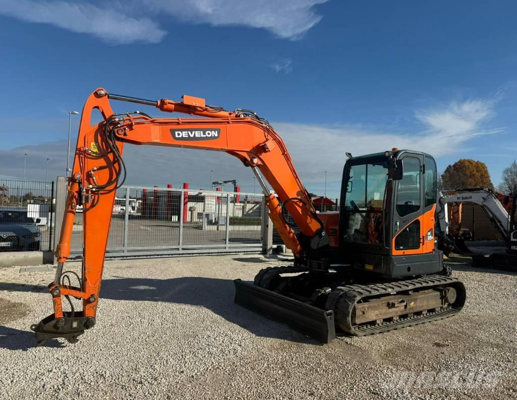 Doosan DX 85 R-3 Mini excavators  7t - 12t
