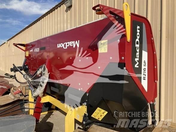 MAC DON R216SP Combine harvester heads
