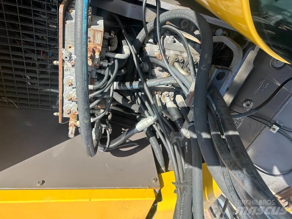 Volvo EW160 Wheeled excavators