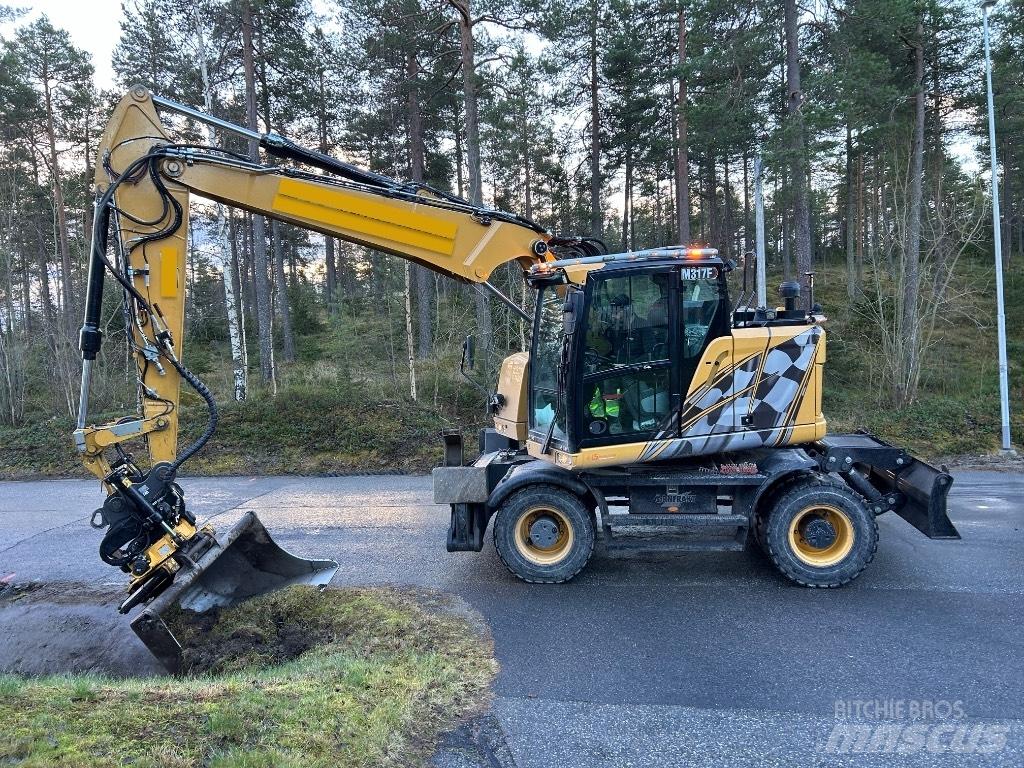 CAT M 317F Wheeled excavators