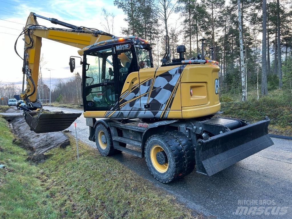 CAT M 317F Wheeled excavators