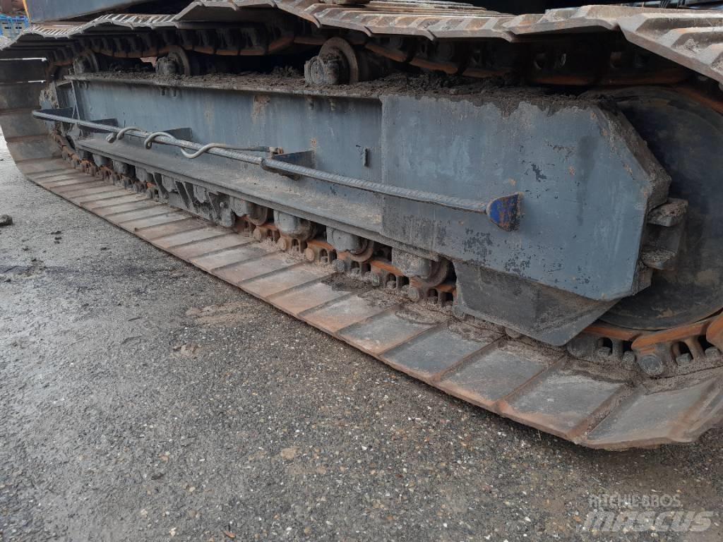 Hitachi KH 100 Track mounted cranes