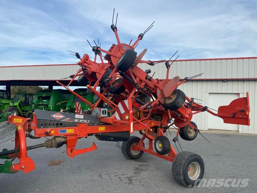 Kuhn GF8712T Rakes and tedders