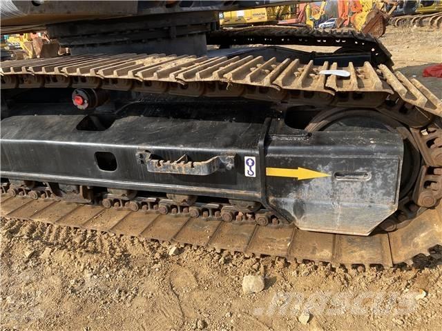 Hitachi ZX240 Crawler excavators