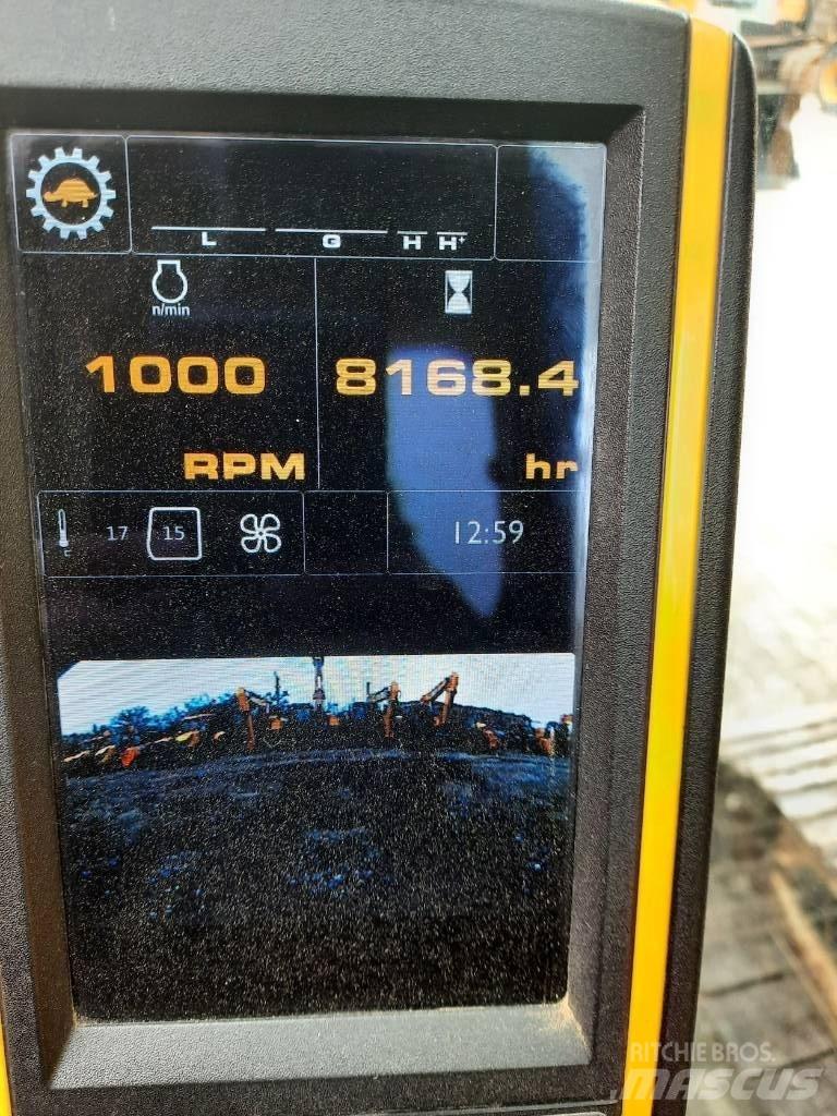 JCB JS 220 N LC Crawler excavators