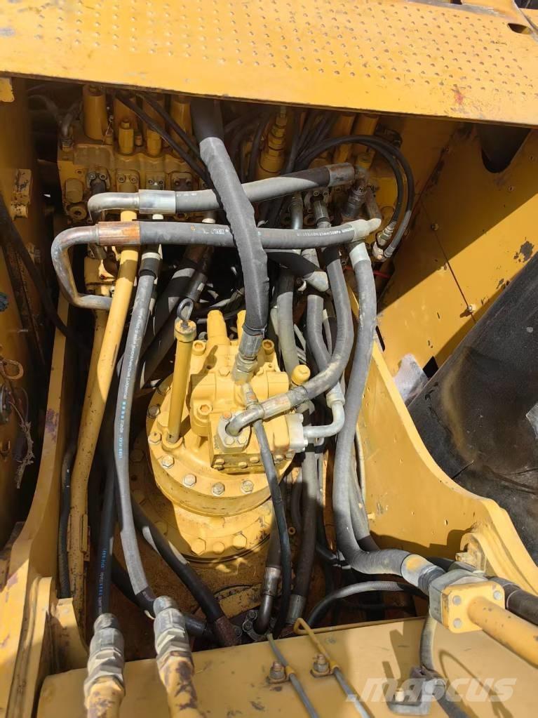 CAT 323 D Crawler excavators