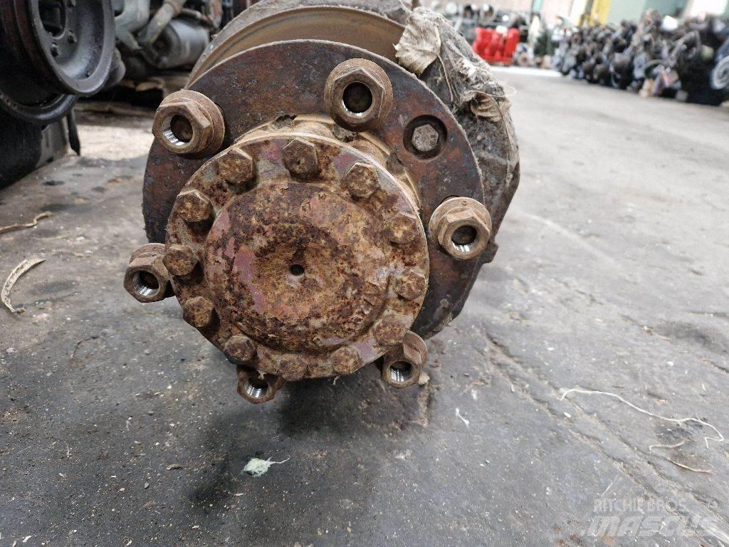 Iveco ML75E15 Axles
