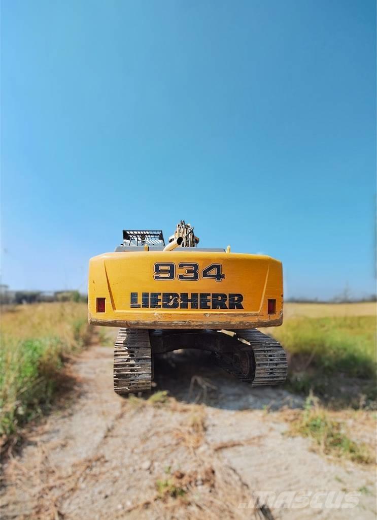 Liebherr R934C HDC Crawler excavators