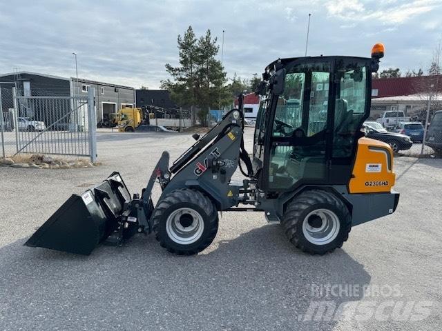GiANT G2300 HD Mini loaders