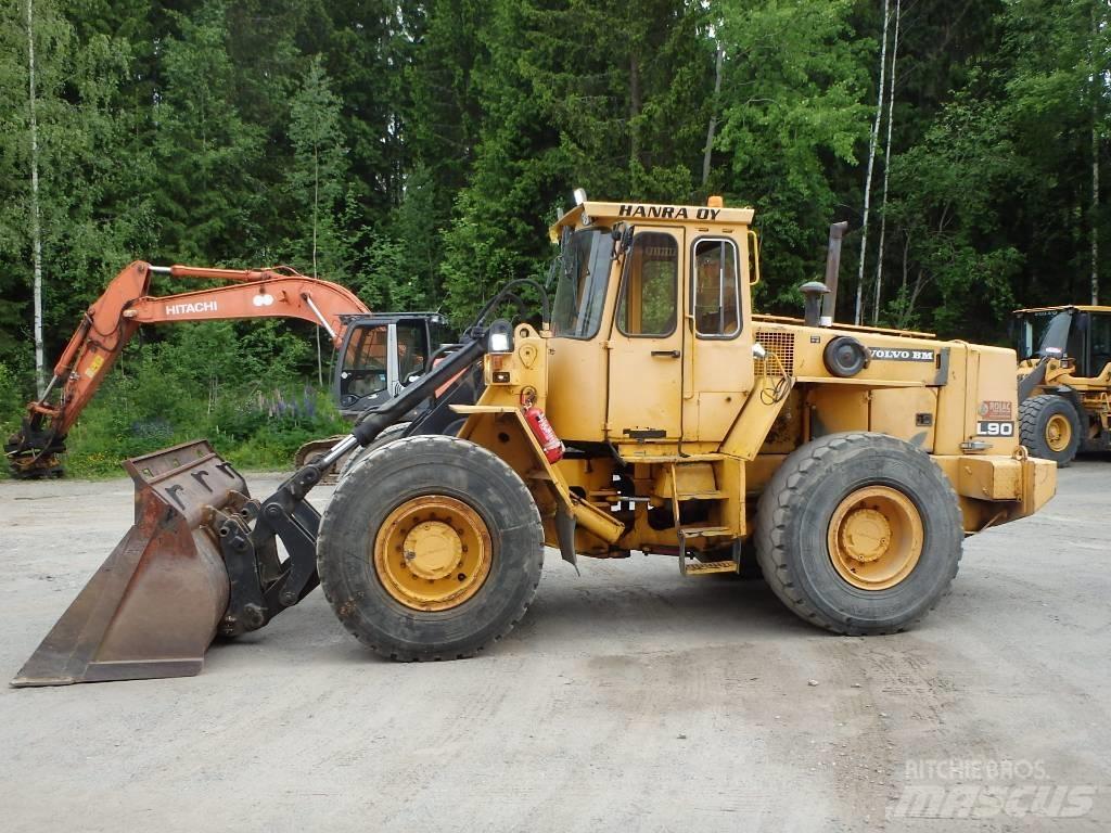 Volvo BM L 90 Wheel loaders