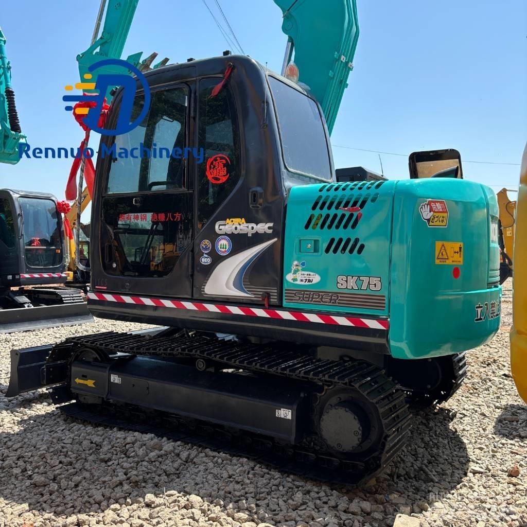 Kobelco SK75 Crawler excavators