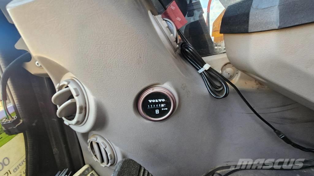 Volvo EW 205 D Wheeled excavators