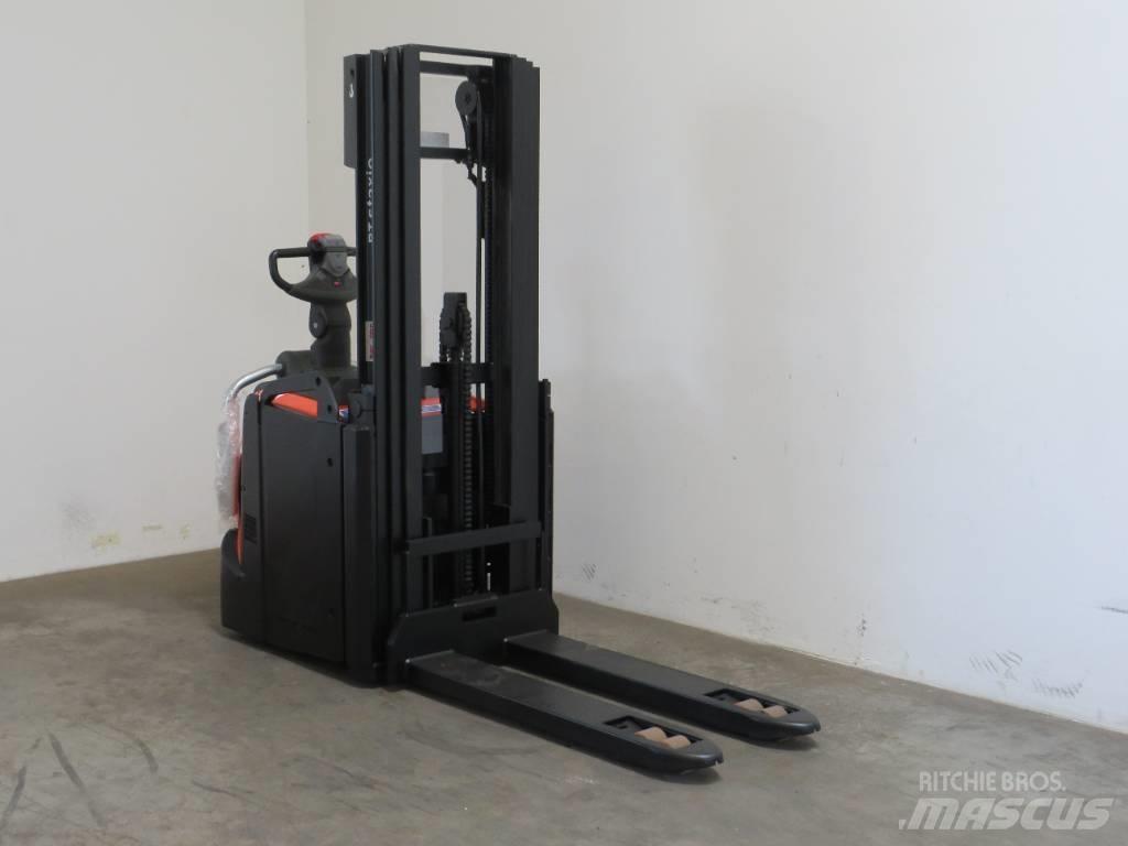 BT SPE 120 L GB Pedestrian stacker