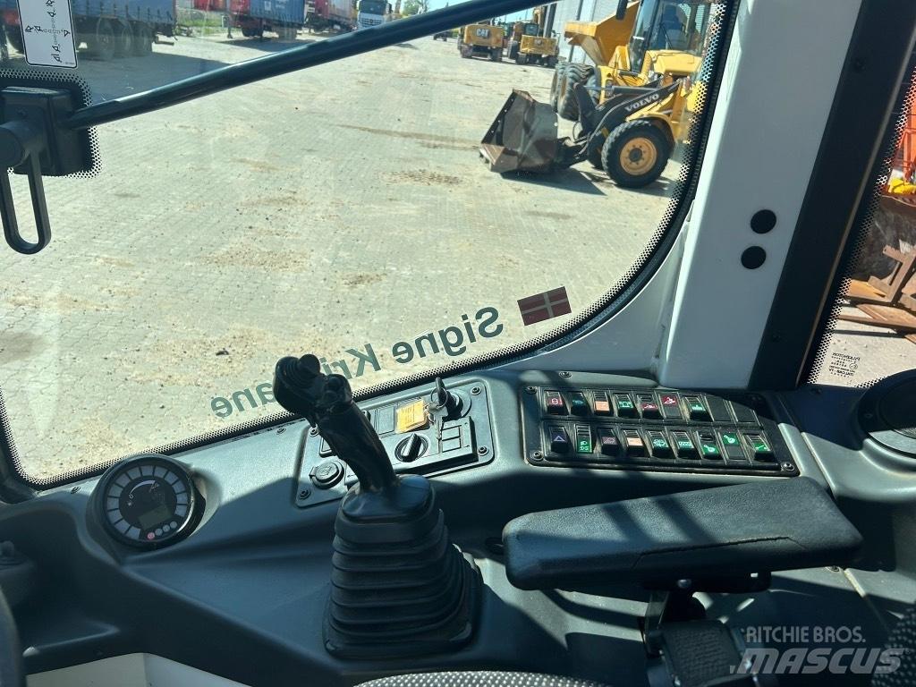 Liebherr L 506 Wheel loaders