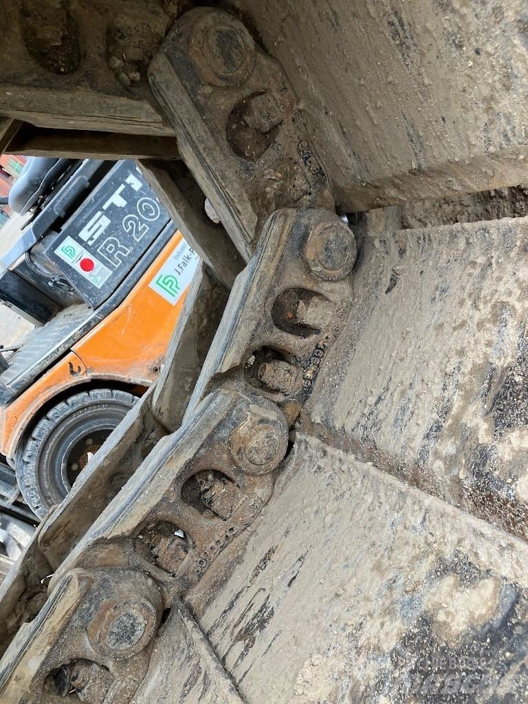 CAT 326 Crawler excavators