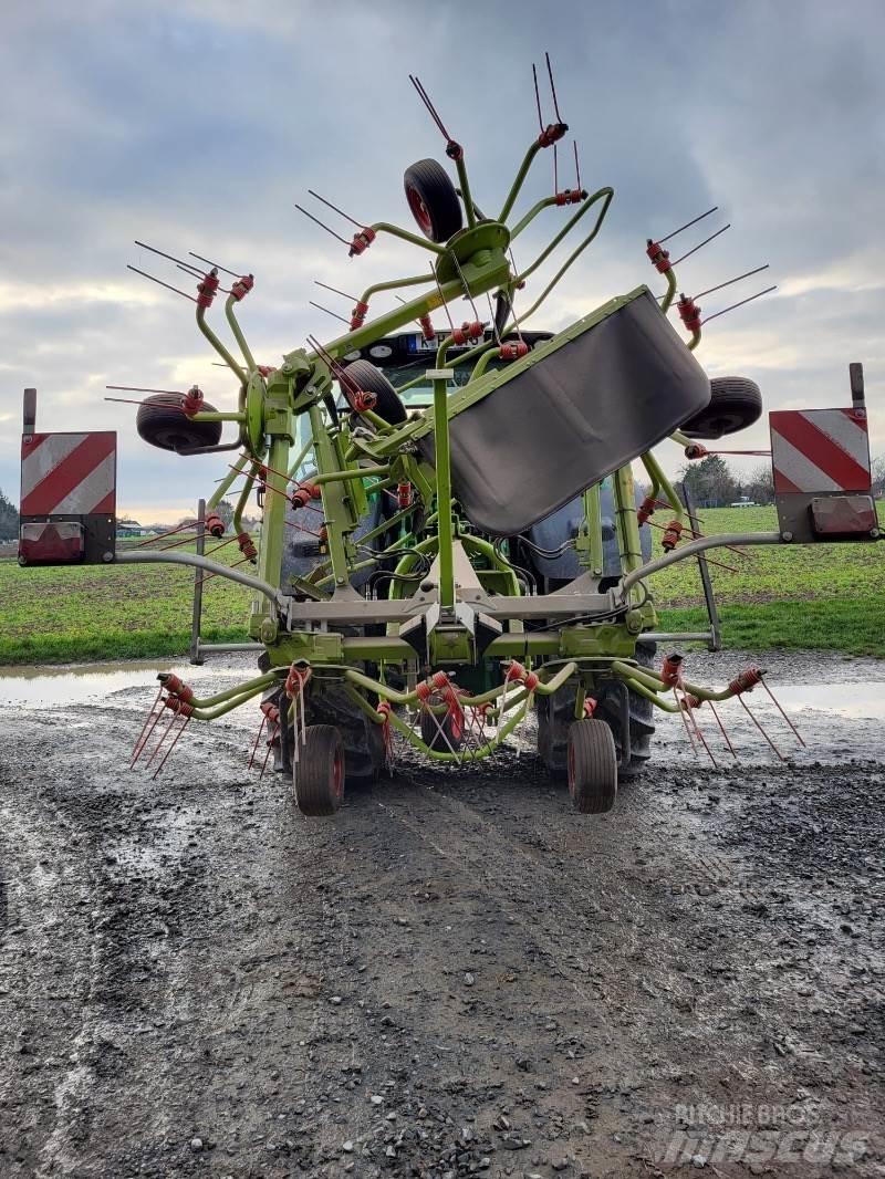CLAAS Volto 800 Farm machinery