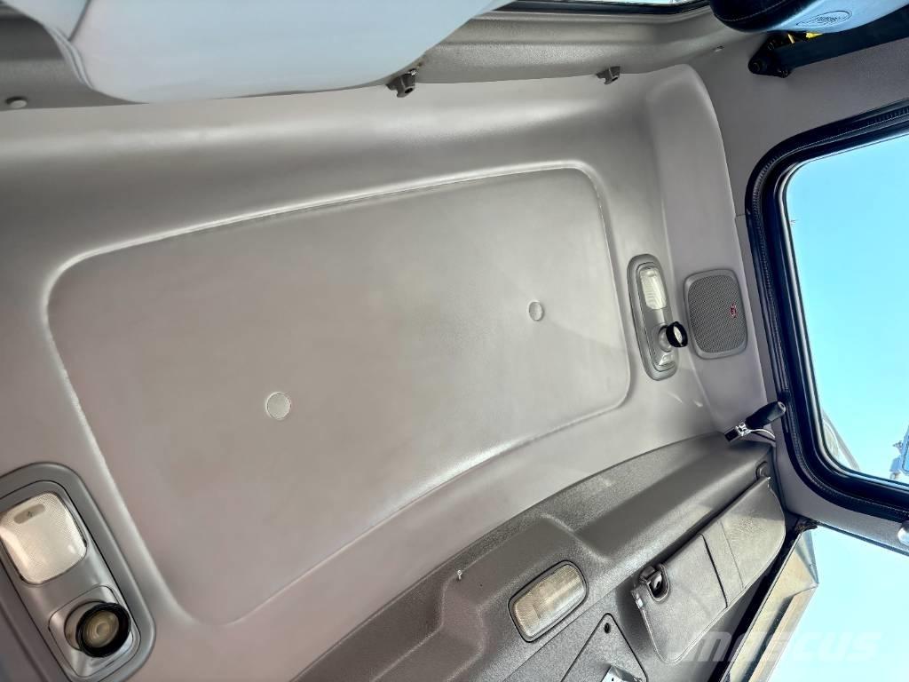 Peterbilt 388 Prime Movers