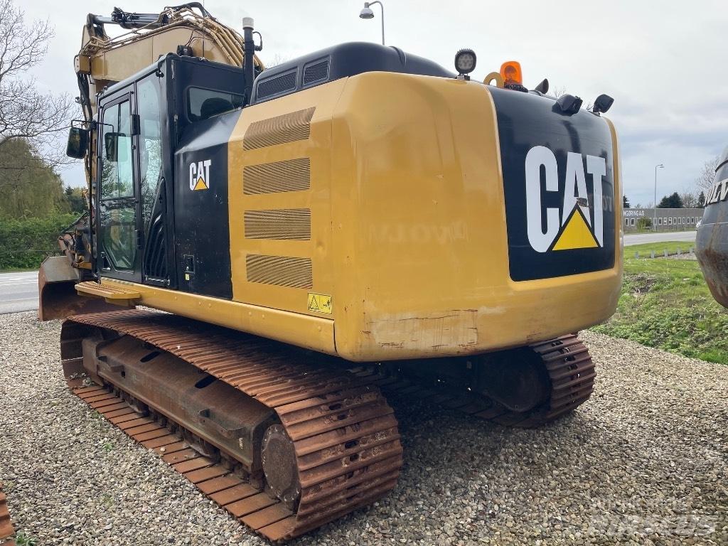 CAT 323FL Crawler excavators