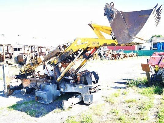 Fermec 860  crossover Axles
