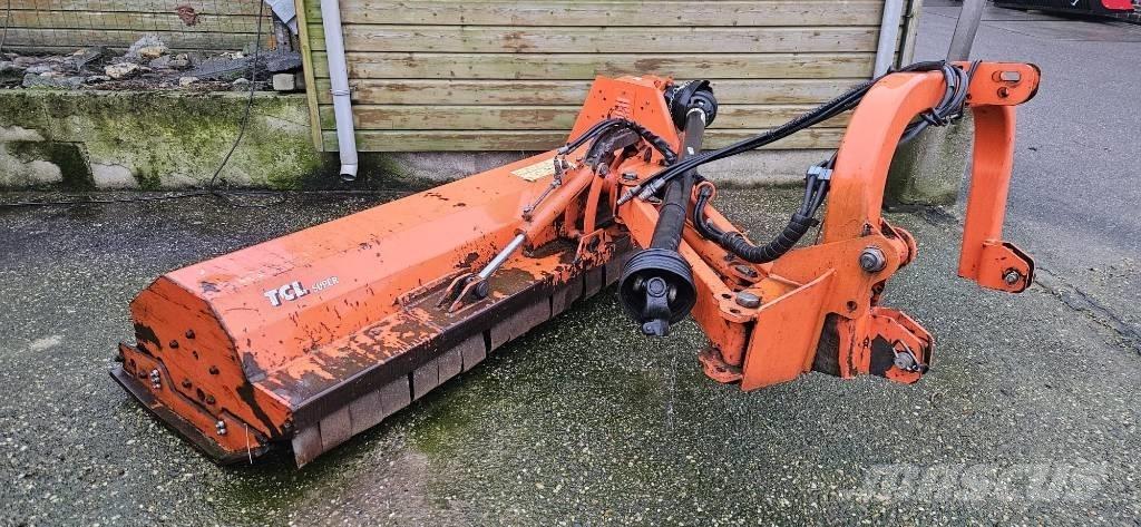 Tierre Klepelmaaier Ploughs