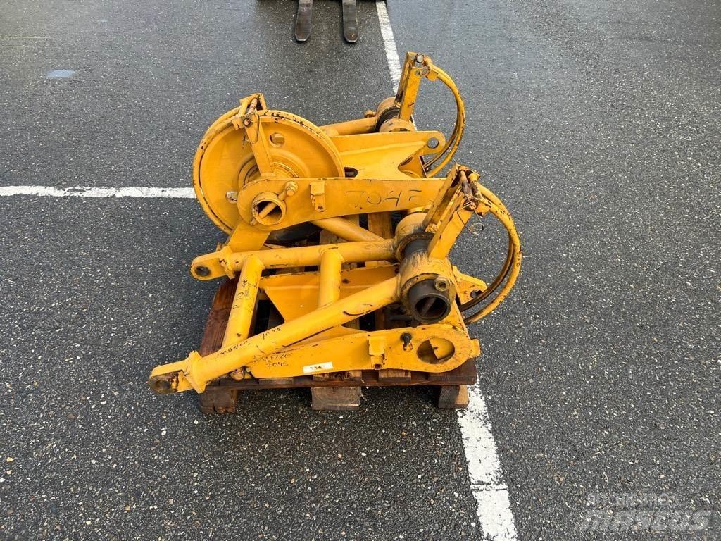 Kobelco 7045 - Runners Crane parts and equipment