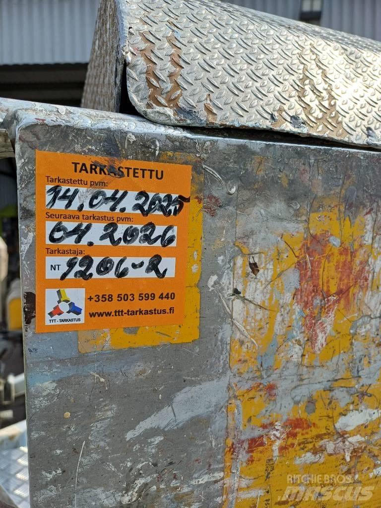 Omme 1250 Trailer mounted platforms
