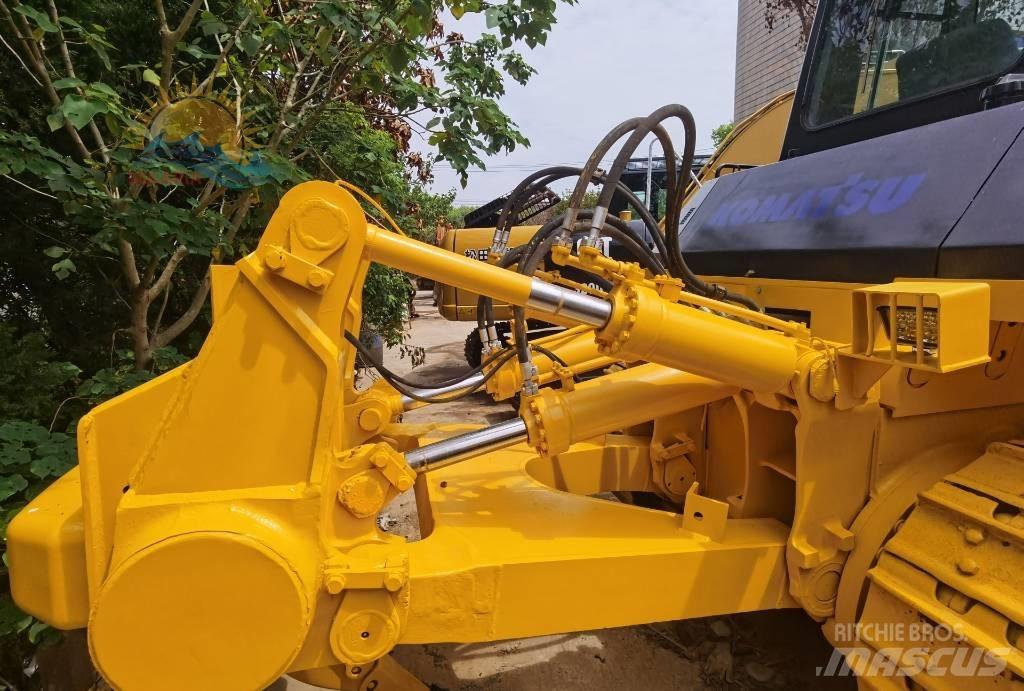 Komatsu D 155 AX Crawler dozers