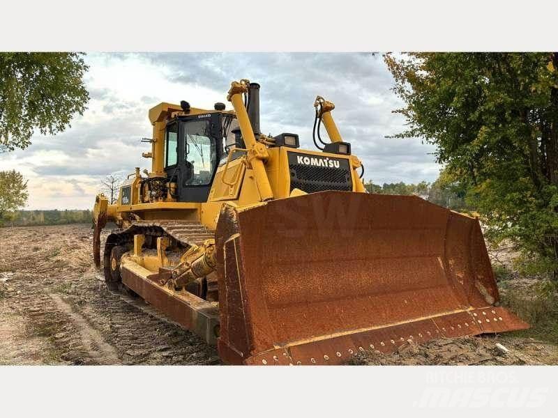 Komatsu D155AX-5 Crawler dozers