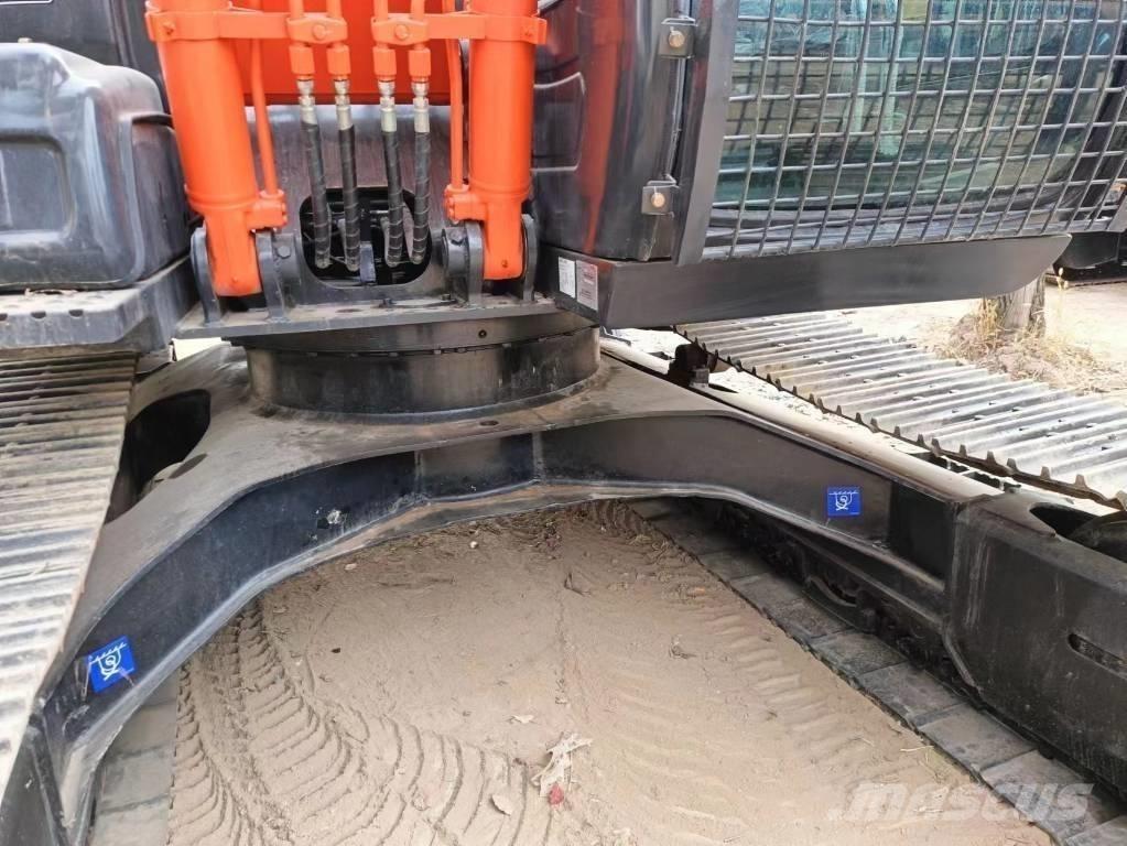 Hitachi ZX120-6 Crawler excavators
