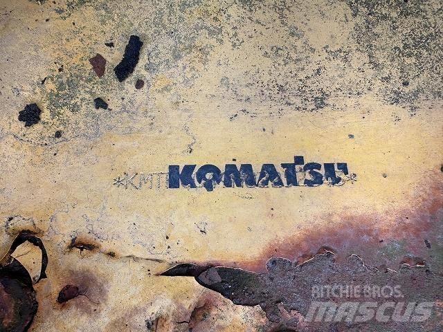Komatsu PC200-7 Mini excavators  7t - 12t