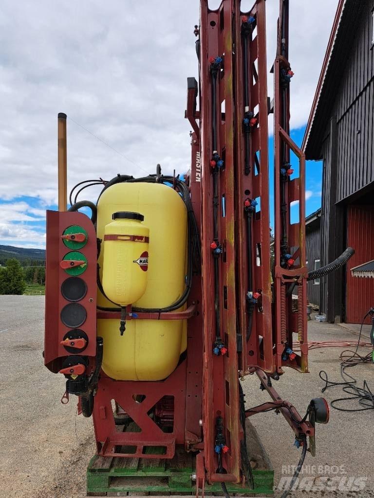 Hardi Master 1000 Trailed sprayers