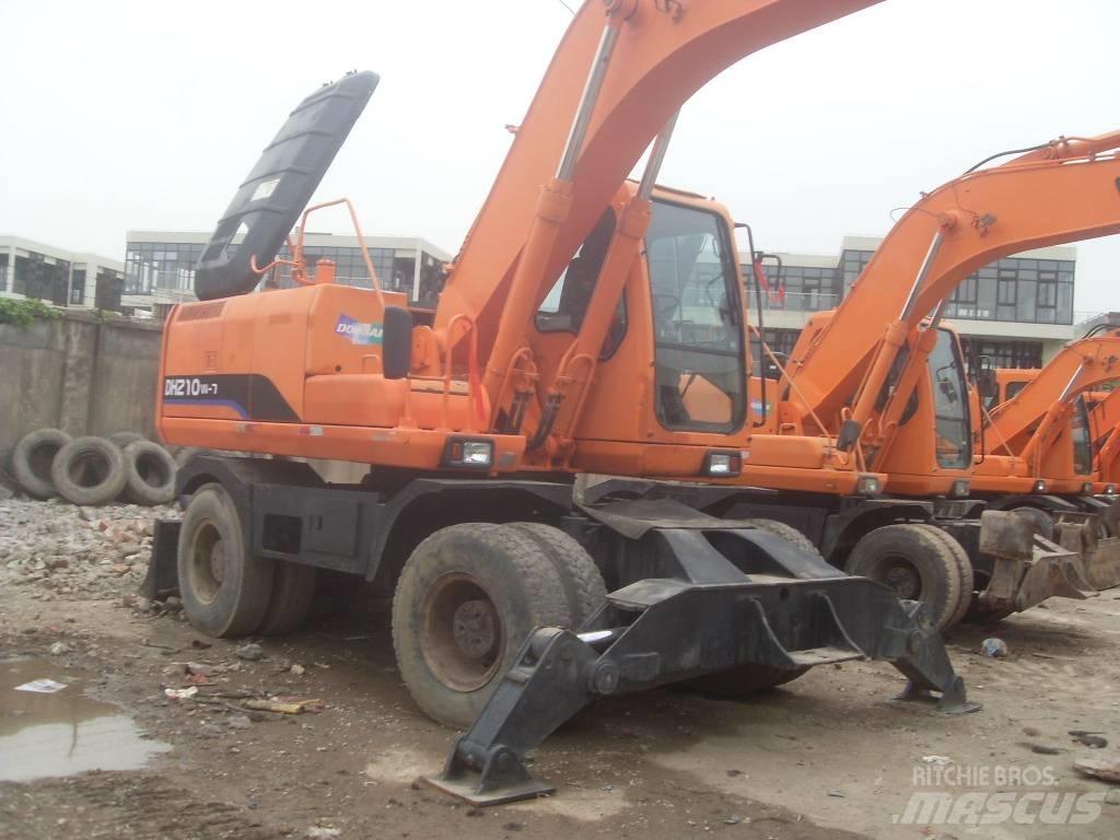 Doosan DH 150 W-7 Wheeled excavators