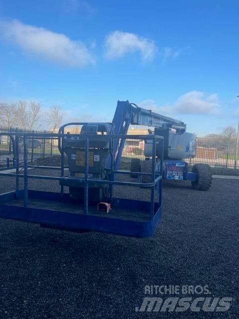 JLG 800 AJ Telescopic boom lifts