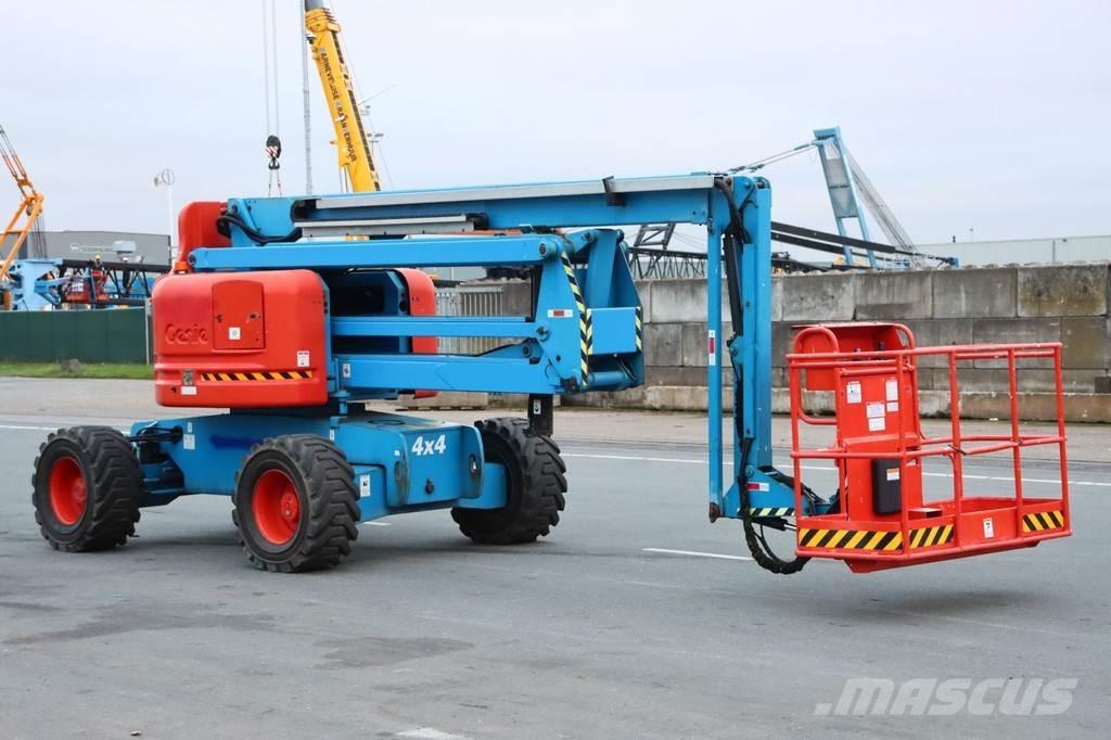 Genie Z-60/34 Articulated boom lifts