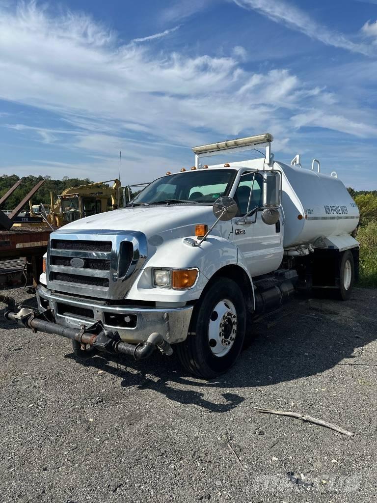 Ford F 750 XL SD Water bowser