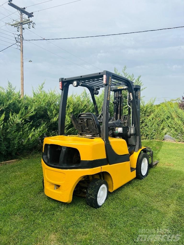 Yale 2500D Diesel trucks