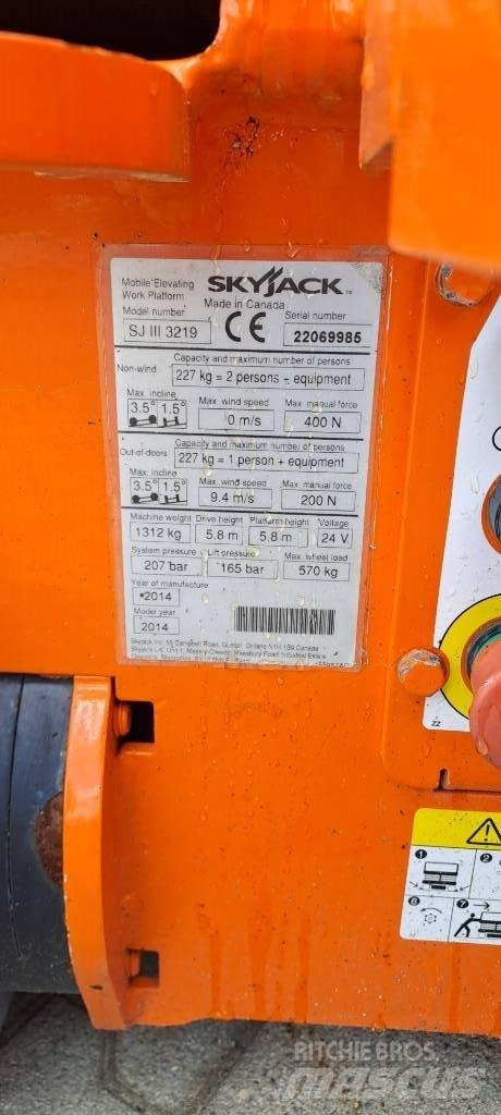 SkyJack SJIII 3219 Scissor lifts