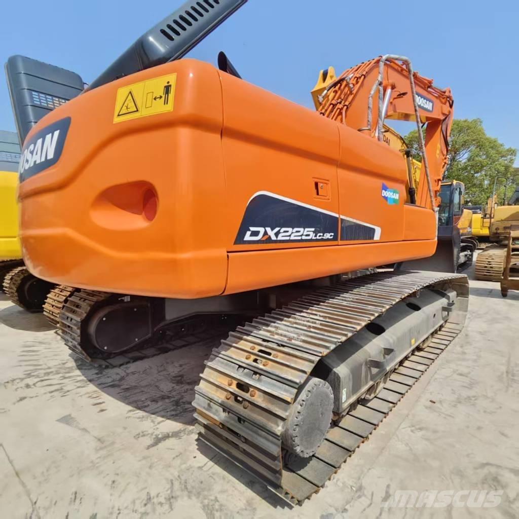 Doosan DX225LC-9C Crawler excavators